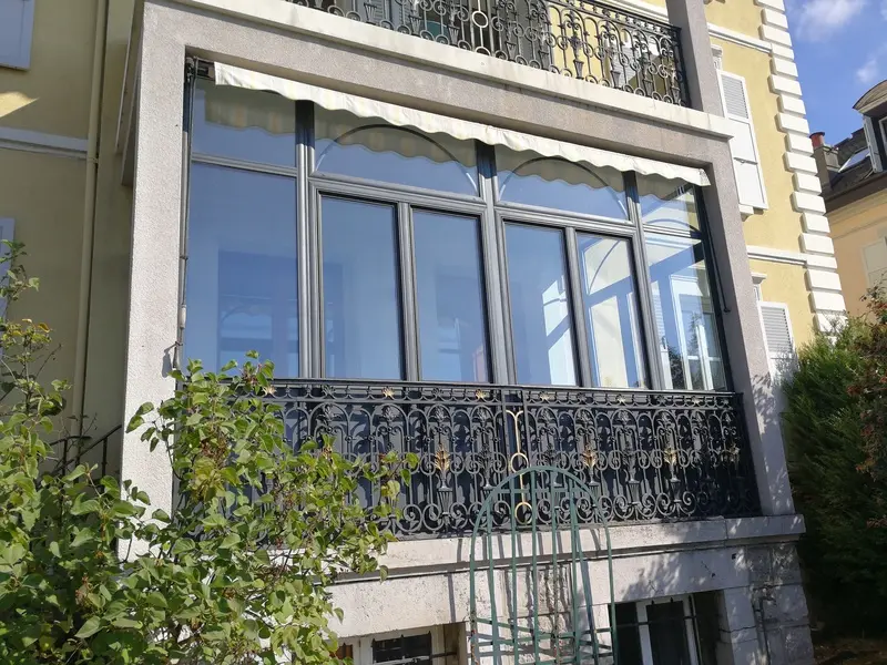 Fermeture Aluminium et Verre d'un balcon
